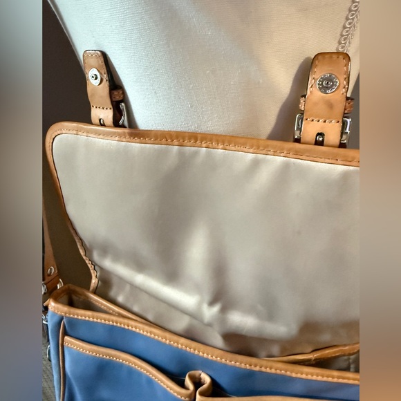 Women's Coach Reserve  Colorblock Crossbody Bag magnetic closure excellent shape - Picture 7 of 16